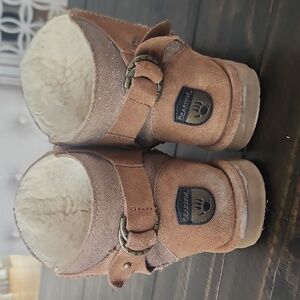 Bearpaw Short Boots